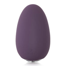 Load image into Gallery viewer, Je Joue Mimi Clitoral Vibrator Purple
