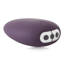 Load image into Gallery viewer, Je Joue Mimi Clitoral Vibrator Purple
