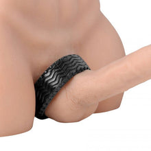 Load image into Gallery viewer, Master Series Tread Ultimate Tire Cock Ring
